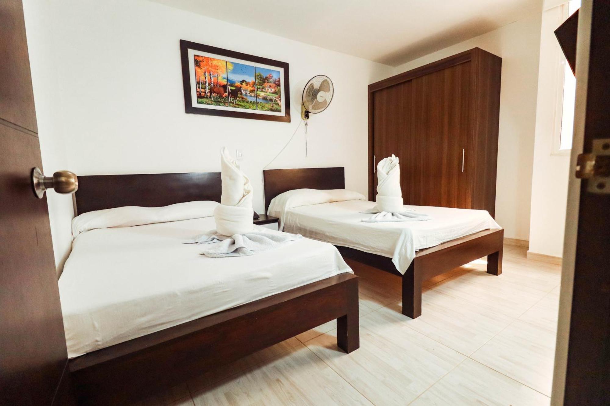 Hotel California Air Carepa Екстериор снимка